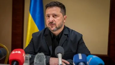 Зеленски: САЩ преразглеждат ограниченията за „Старлинк“ в Украйна