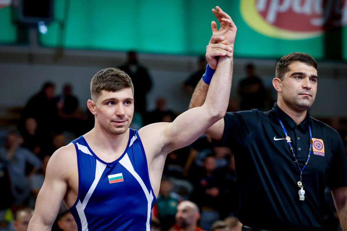 Стоян Кубатов е на полуфинал на Световното по борба