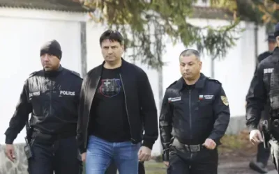 Фатална жена изплува от обща фирма със Слави Бинев