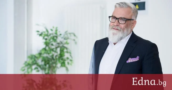 Владо Пенев на 68: Не кара кола, обича цветята и крие неподозирани таланти