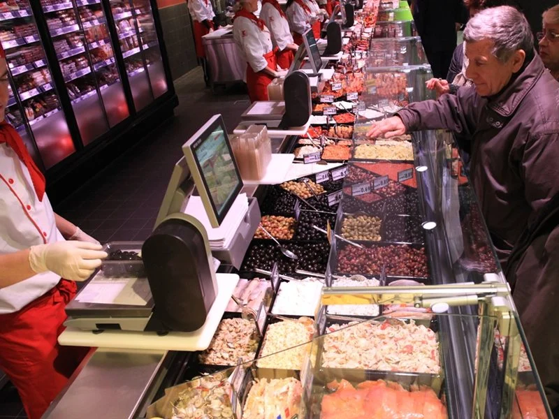 Храните в България по-евтини от албанските, по-скъпи от Румъния
