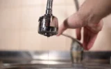 „Вода имаме само когато вали“: Във Враца живеят на воден режим от месец и половина