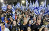 Десетки хиляди протестираха срещу Нетаняху в Тел Авив