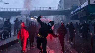 Отново насилие и безчинства по улиците на европейските градове (снимки/видео)