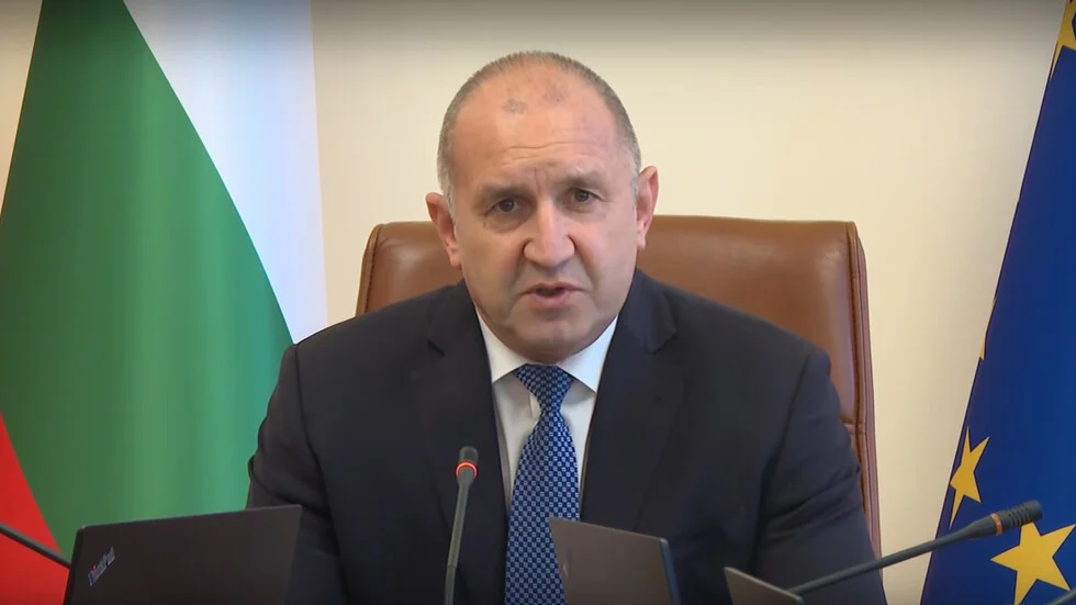 Румен Радев свика спешно службите за сигурност, ще разговаря с посланик Митрофанова и генералния секретар на НАТО