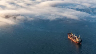 Нов удар с дронове по кораб в Черно море: Инцидентът повдига въпроси за сигурността