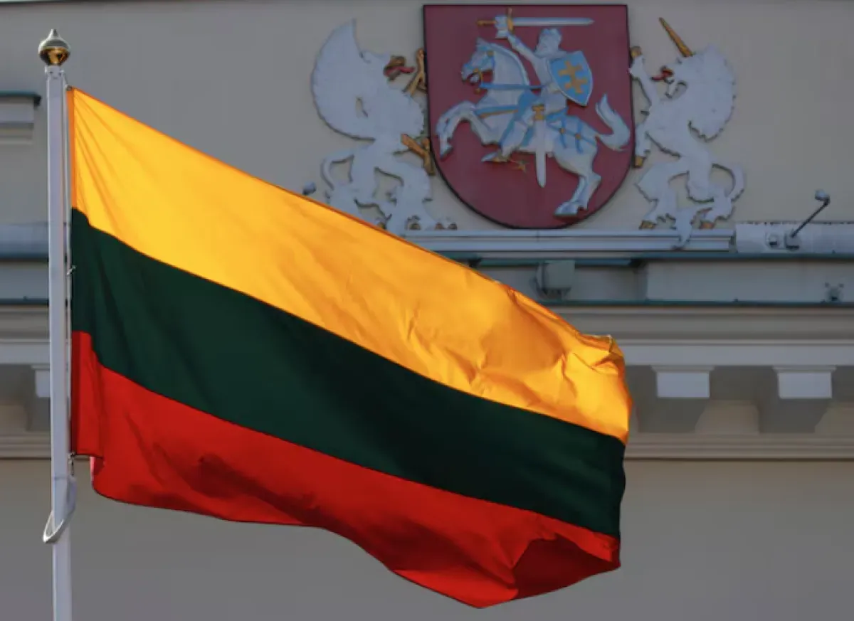Литва засилва мерките за сигурност след опит за саботаж срещу „Старлинк“ и инцидент с дрон