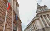 ;Колкото повече клякаш пред Путин, толкова по-силно те удрят;. Политическите реакции след новите атаки по кораби