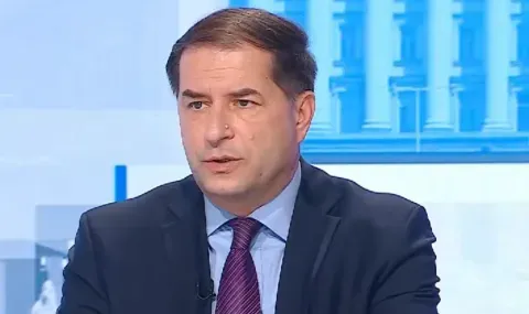 Доц. Борислав Цеков: Резултатът от президентския вот е „национален вот на недоверие“ към Румен Радев