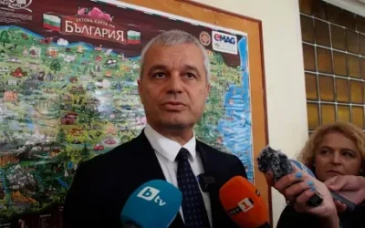 Костадинов е лидер по реакции в социалните мрежи