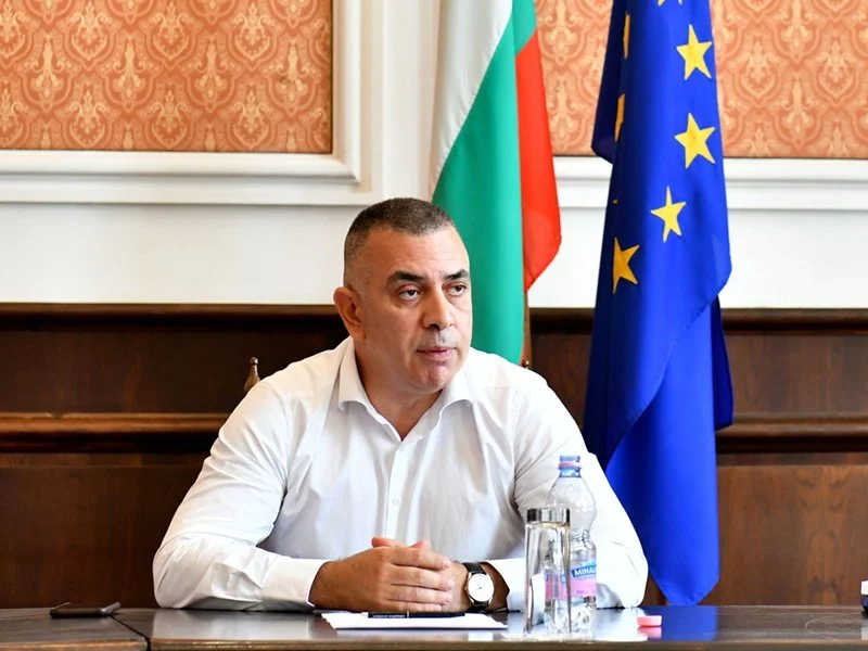 Стефан Радев: Заради проблеми в морския транспорт пътищата ни ще стават все по-важни – особено от границата с Турция