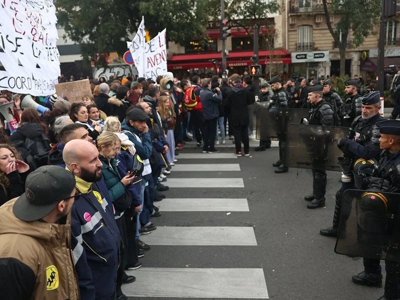 Франция се превръща в „болното дете“ на Европа