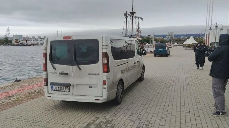 Спасителна операция в бурно море: 15 моряци са спасени след новата атака с дронове