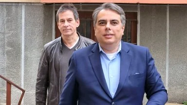Василев: Причината Радев да изпадне в истерия с думата „сглобка“ е, че се опитва да лъже българите