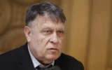 Министър Вълчев говори с ученици за опасностите от наркотиците
