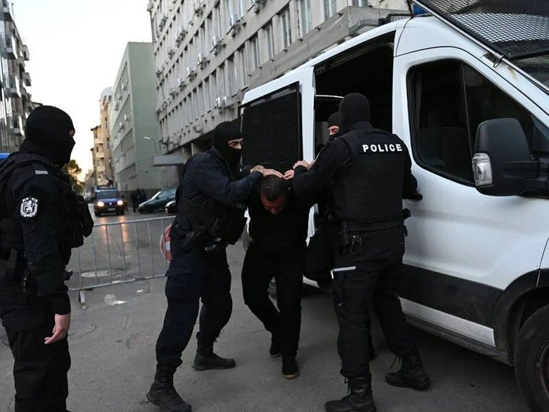 Слави Бинев обвинил жената на убиеца си, че семейството й губи имоти, а взел 500 000 да помогне в спор (Обзор)