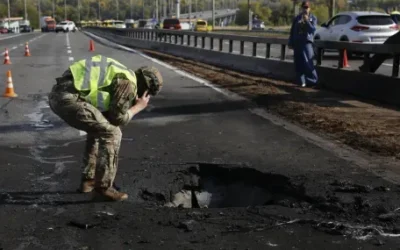 Удар по Киев повреди Южния мост и метрото