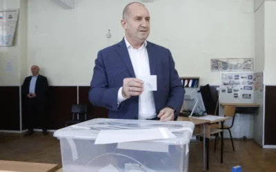 „Вече платихме с 45 години за това, че една партия се беше объркала с държавата“: Гняв с „институциите не са партийна собственост“