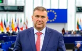 Евродепутати в писмо до ЕС: Да се възобновят преговорите за прекратяване на смяната на часовото време