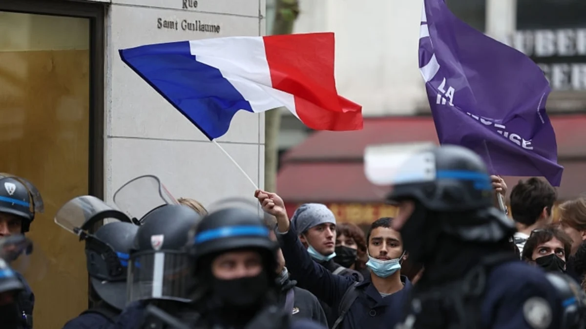 Parcoursup – причината за протестите във Франция, която остана на заден план (ВИДЕО)