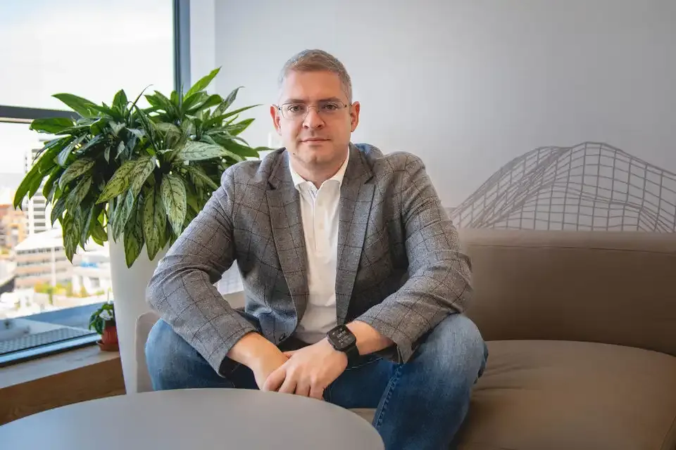 Telelink Business Services се преименува на Enlayer