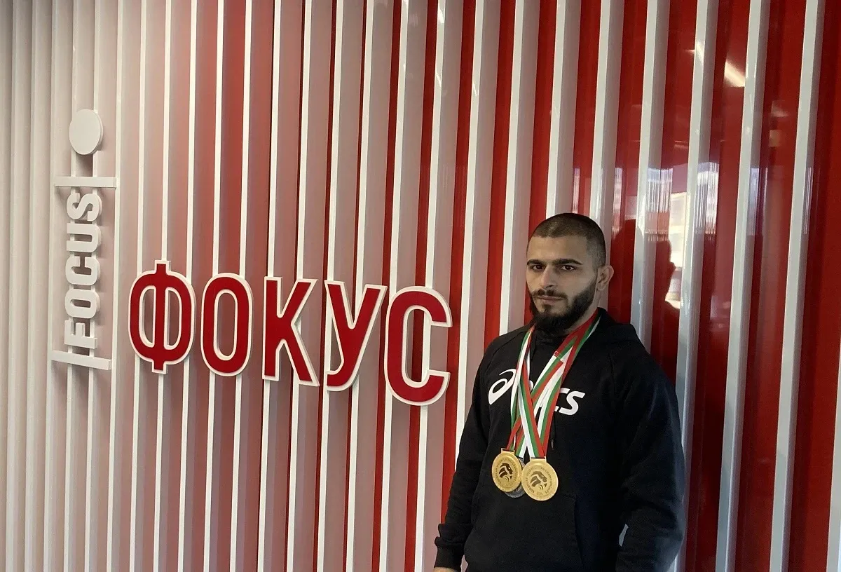 Кошмарен старт за България в Нинбо: Контузия и „нули“ за Ангел Русев и Дениз Данев на Световното по щанги