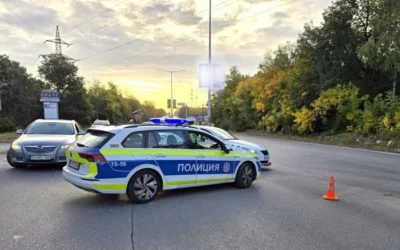 Оставиха в ареста 20-годишен шофьор, обвинен за катастрофа с четири жертви край Плевен