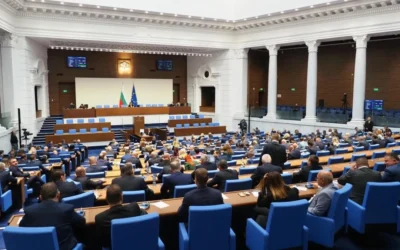 Депутатите заседават извънредно