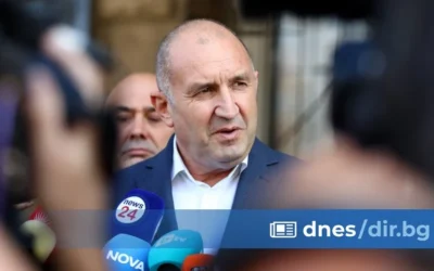 Румен Радев: Водим тежки преговори за бюджета с ЕК, искаме да запазим социалната програма