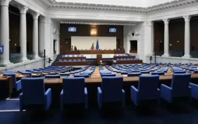 Парламентът се събира извънредно за „Старлинк“ и помилванията