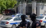 Атака срещу израелското посолство в Белград: Сърбия въведе най-висока степен на тревога