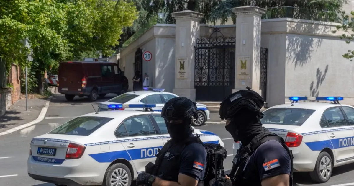 Атака срещу израелското посолство в Белград: Сърбия въведе най-висока степен на тревога