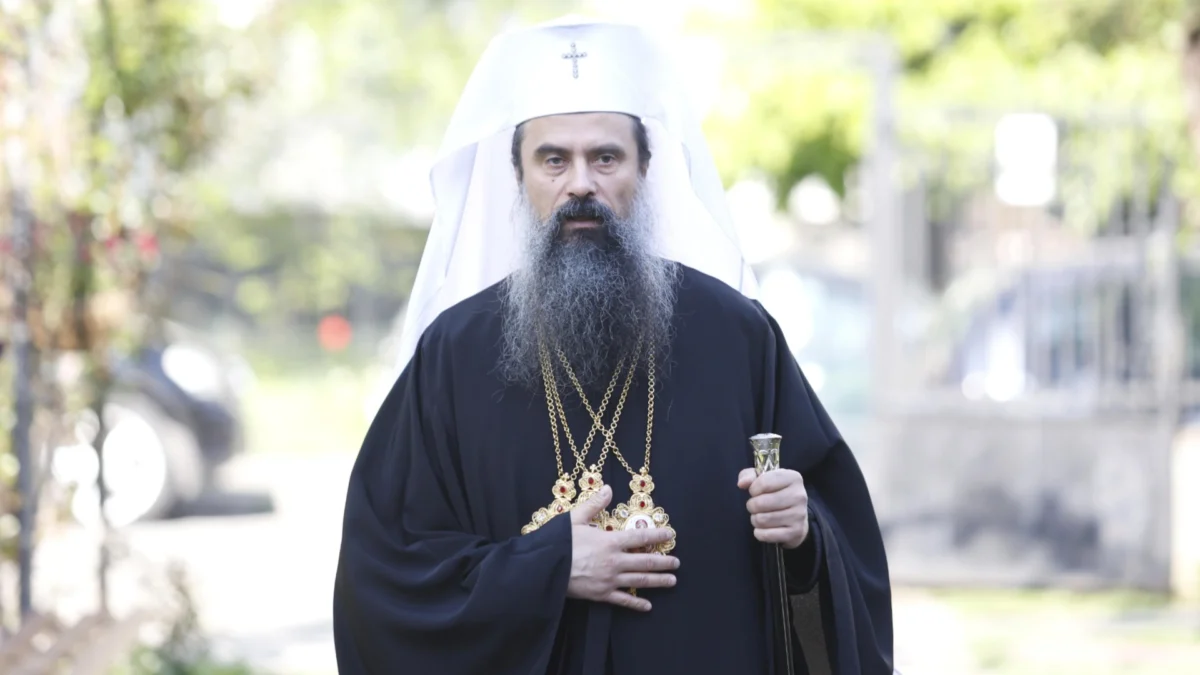„Образ на бяс“: Скандал във Видин, патриархът възмутен от „статуя на езическо божество“