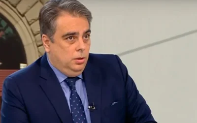 Асен Василев с празна кошница „Грижа“ под ръка обяви: Харчат 40 млн. евро за километър магистрала