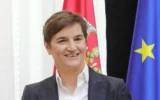 Ана Бърнабич, която покори трите върха на властта в Сърбия, не иска да бъде определяна само като гей политик