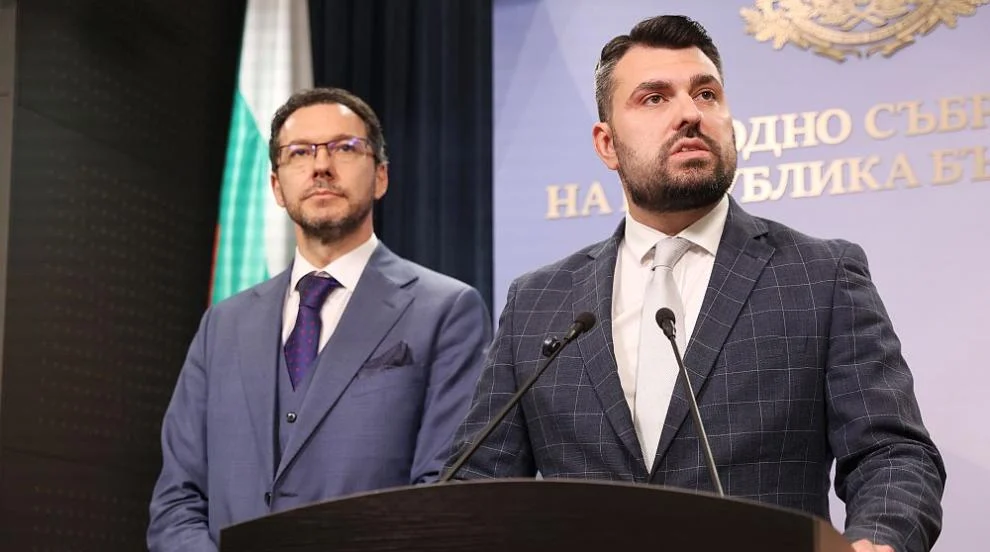 Георг Георгиев: Премиерът трябваше да се обади директно на Песков или на президента Путин
