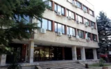 Постоянен арест за мъж, потрошил патрулка и псувал полицаи в Кочериново