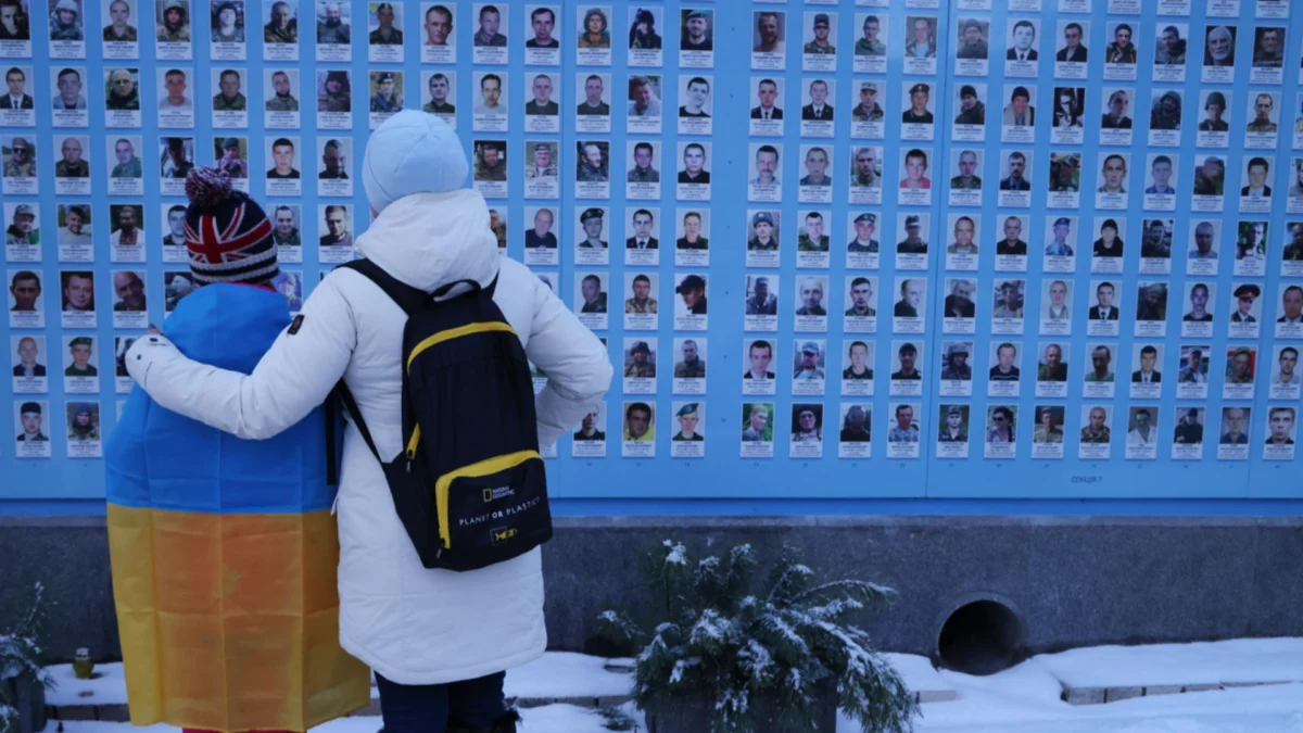 80% от украинците подкрепят ударите по руските рафинерии, не ги е страх от оттеглянето на САЩ