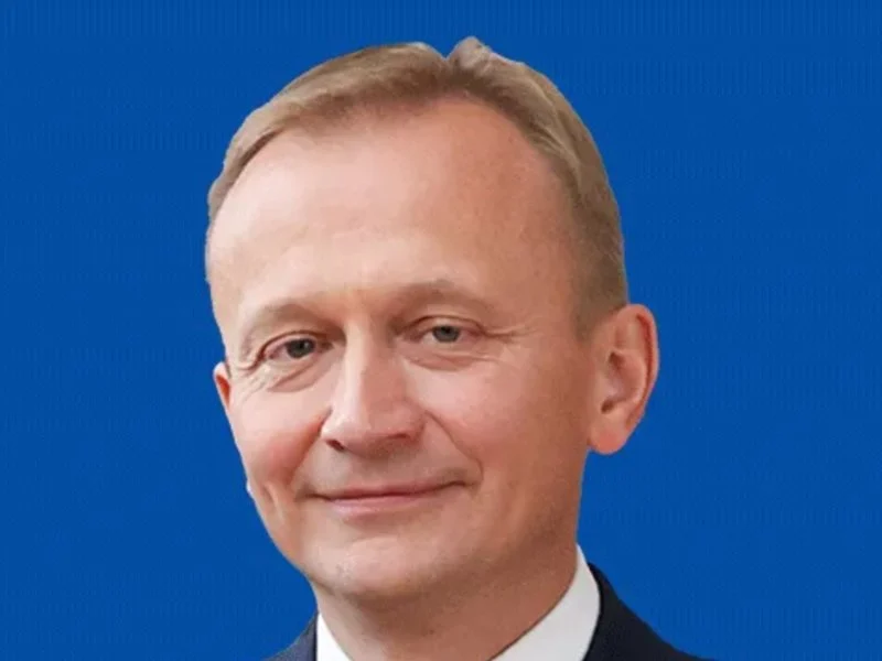 Еврокомисарят по бюджета Пьотър Серафин идва на двудневно посещение в България