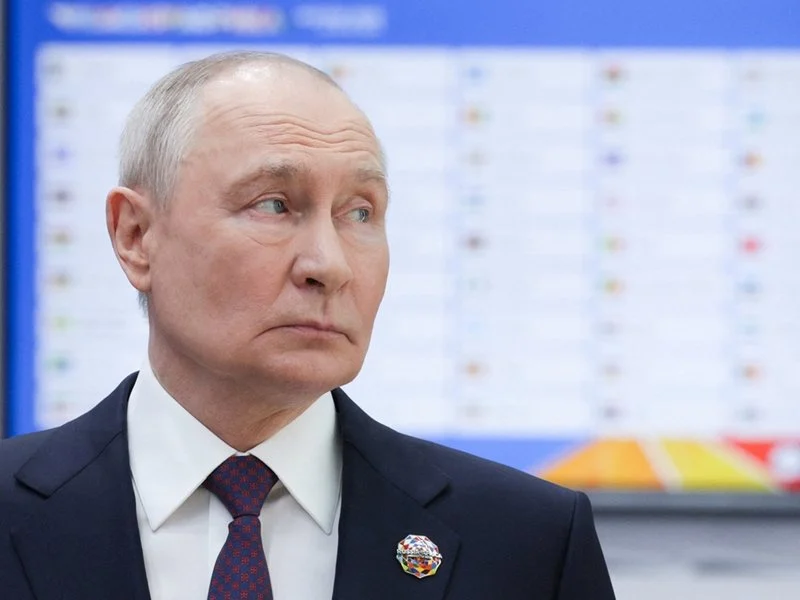 Путин: Мъск е гений, ние изоставаме с нашата система за сателитен интернет