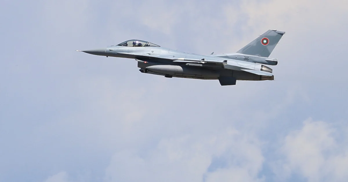 Словакия отново пази сама въздушното си пространство с F-16. България продължава да разчита на съветските МиГ-29