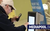 „Използвам банкомат, ще се справя и с машината“. Демонстрация в метрото за президентския вот