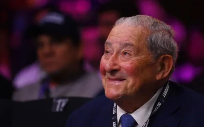 Боб Аръм: Ломаченко има дългосрочен договор и ясен план за завръщането му