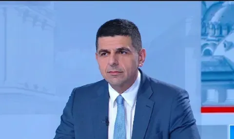 Ивайло Мирчев: Защо не бе спасен контейнеровозът с 421 контейнера на борда?
