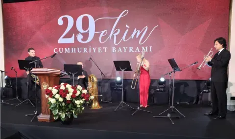 Турция чества 103 години от създаването на Републиката (ВИДЕО)