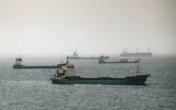 Нито мир, нито война: Петролният пазар се готви за патова ситуация с Иран
