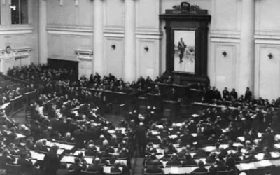 На 30 октомври 1905 г. Николай II полага основите на руската Дума