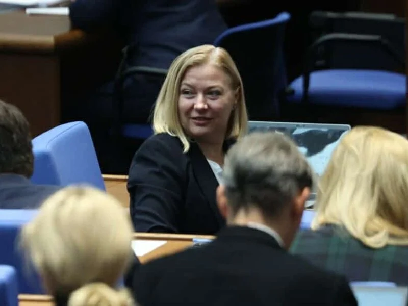 Надежда Йорданова: Здравната комисия не е твърдяла, че Огнян Атанасов е в инвалидна количка