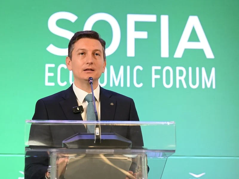 Дигитална връзка Европа–Азия стига до България през 2027 г