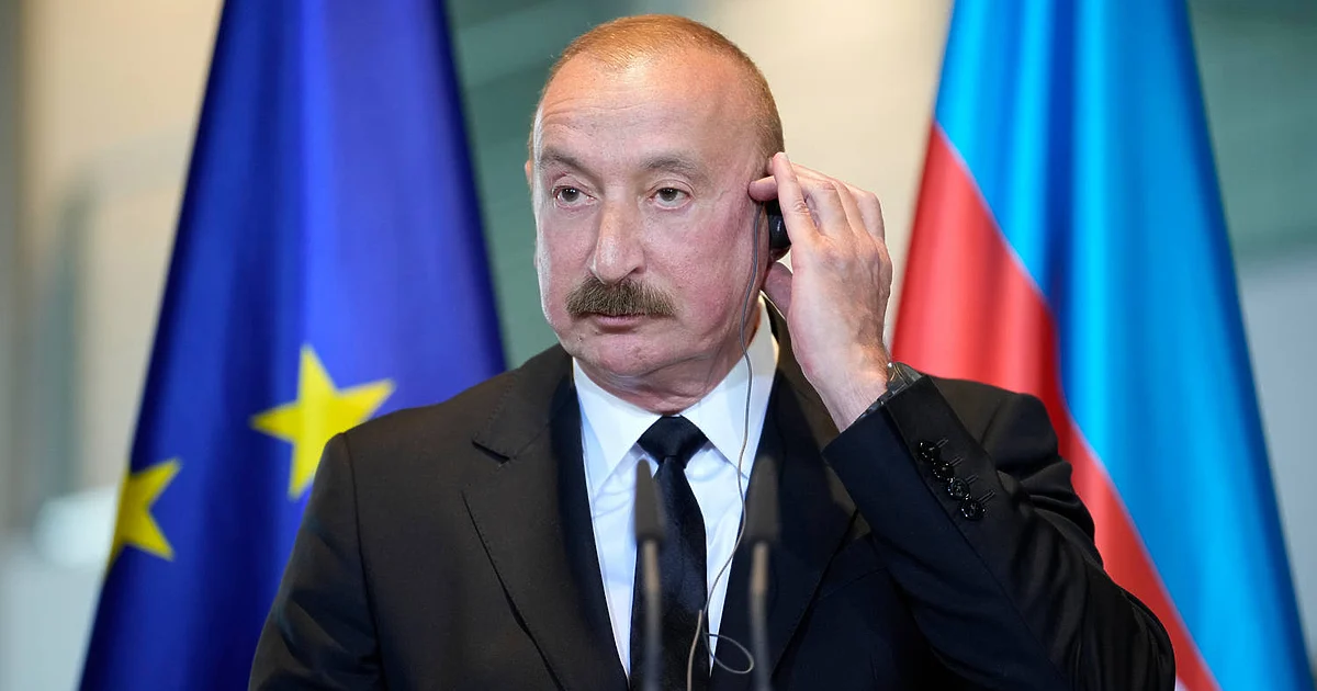 Протести и арести в Азербайджан заради забрана за забрадки в училище